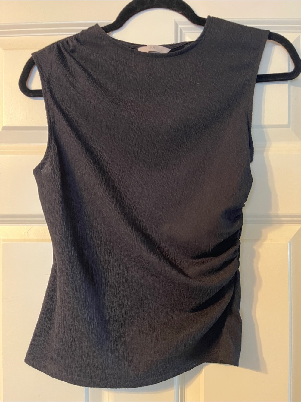 H&M Sleeveless Ruched Side Women’s Top - Black